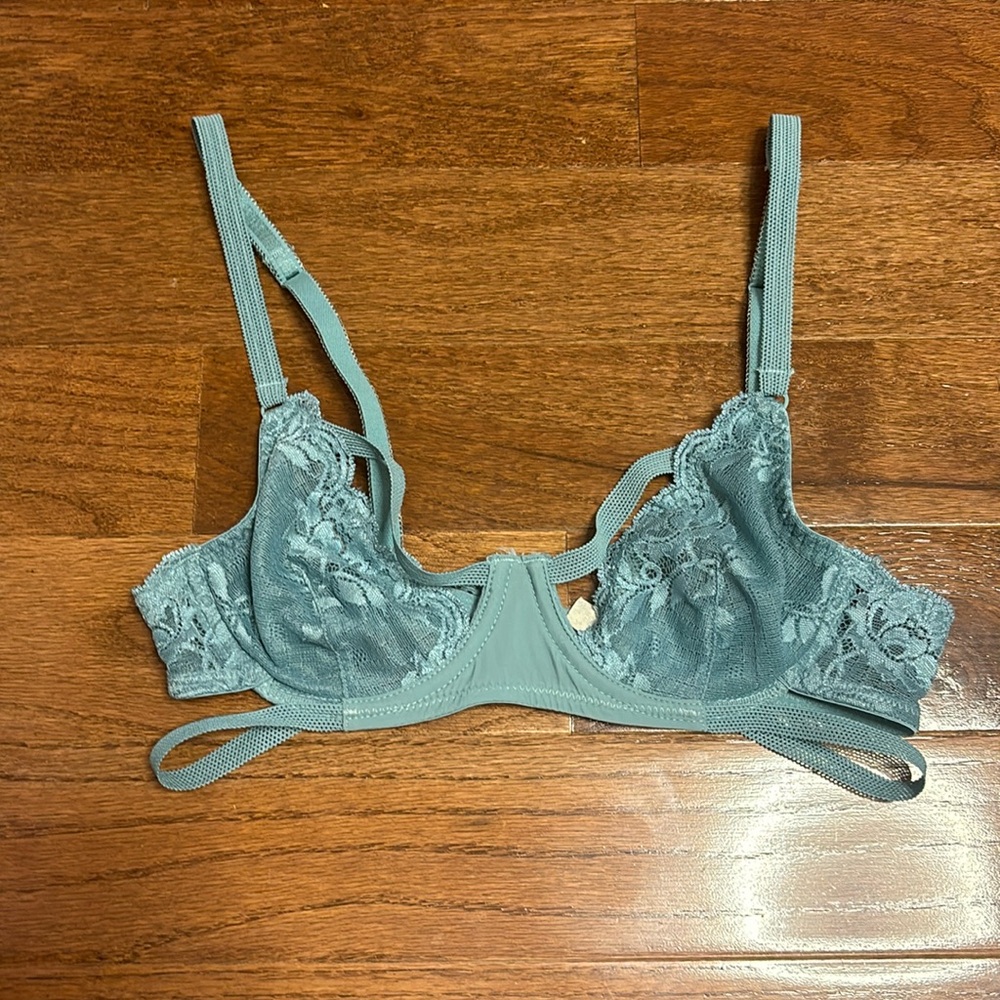 intimately free people teal lace cut out bra with underwire 32B